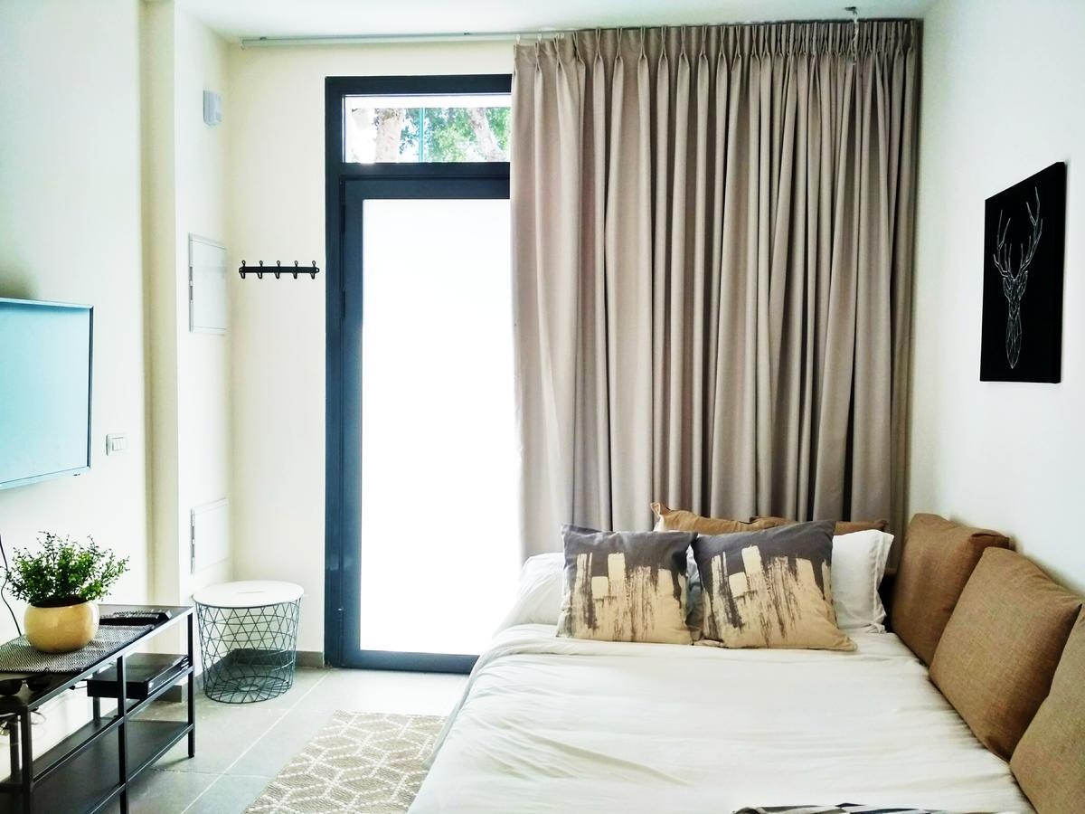 Beautiful Studio On Jerusalem Boulevard Тел Авив Екстериор снимка